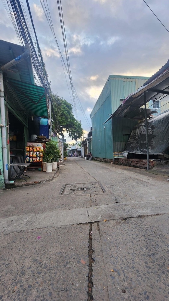 Mua Bán Nhà riêng Quận 2 (Thành phố Thủ Đức) 123m2 Giá 6,9 tỷ VND