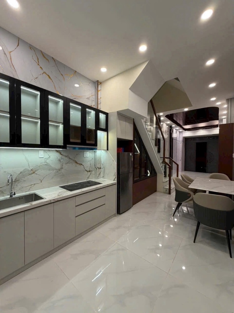 Bán nhà hẻm Mai Xuân thưởng q6