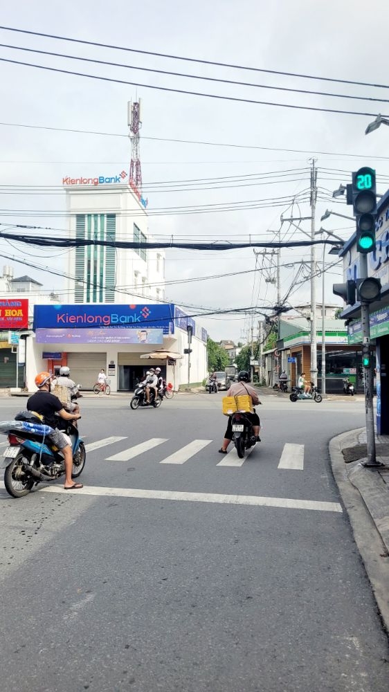 Mua Bán Nhà riêng Huyện Hóc Môn 134m2 Giá 8,7 tỷ VND