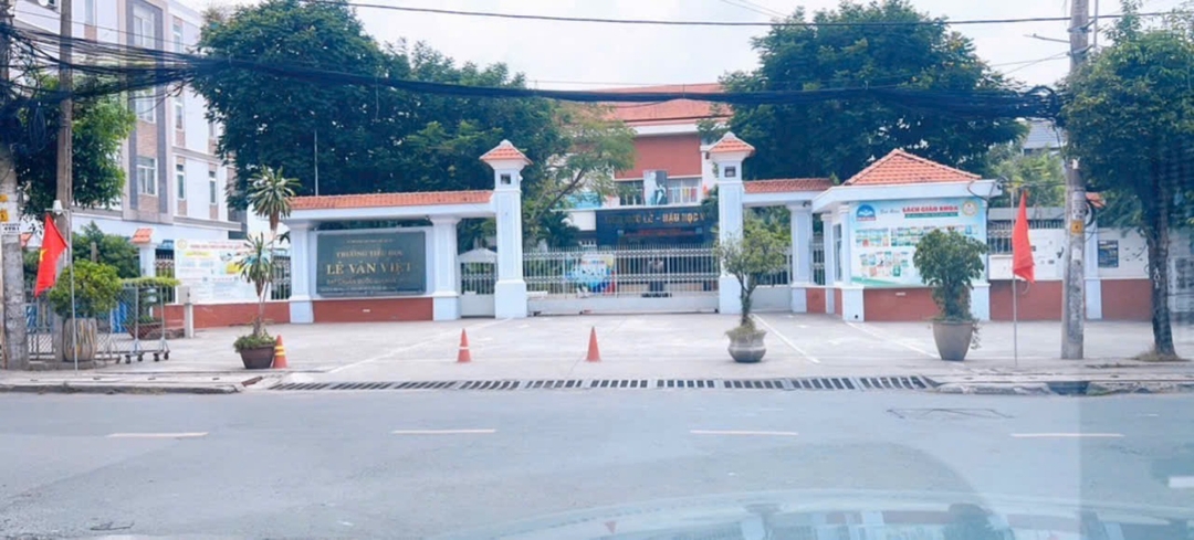 Mua Bán Nhà phố Phường Hiệp Phú 116m2 Giá 6,6 tỷ VND