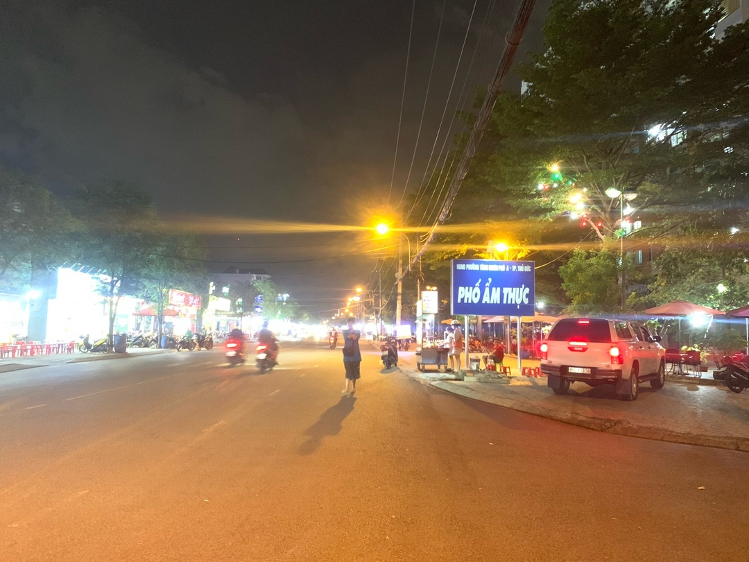 Mua Bán Nhà biệt thự, liền kề Đường Man Thiện 107m2 Giá 18,8 tỷ VND