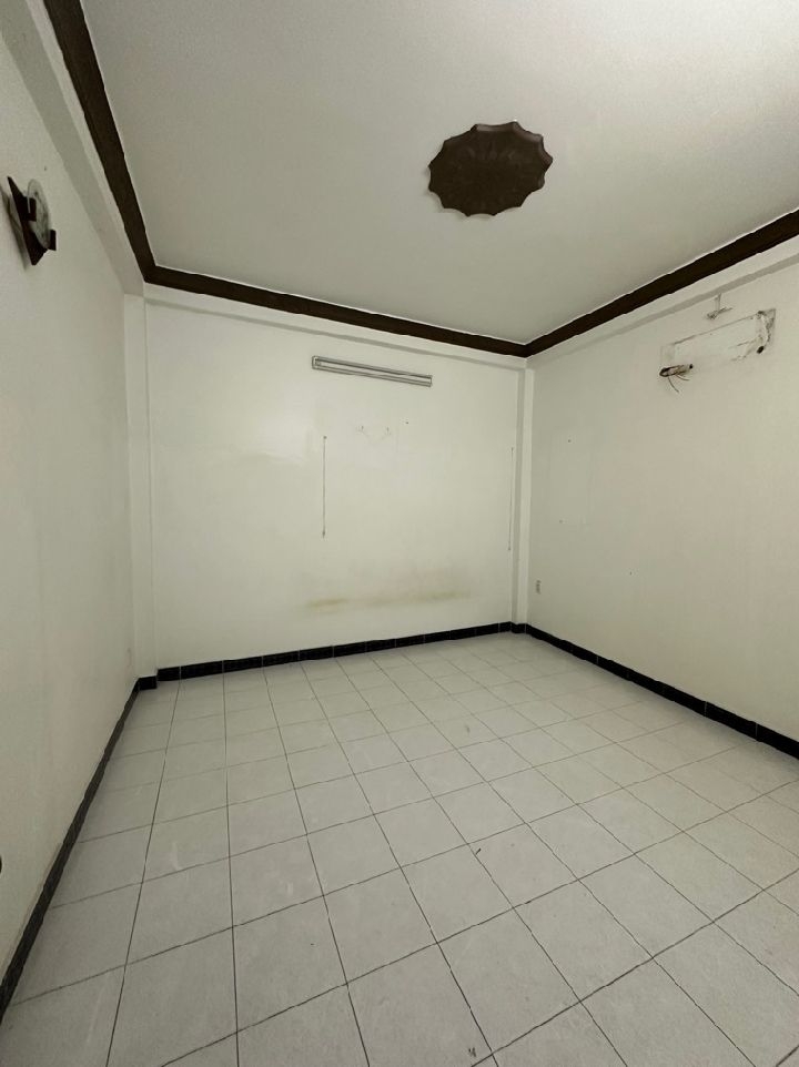 Mua Bán Nhà riêng Đường Cộng Hòa 61m2 Giá 8 tỷ VND