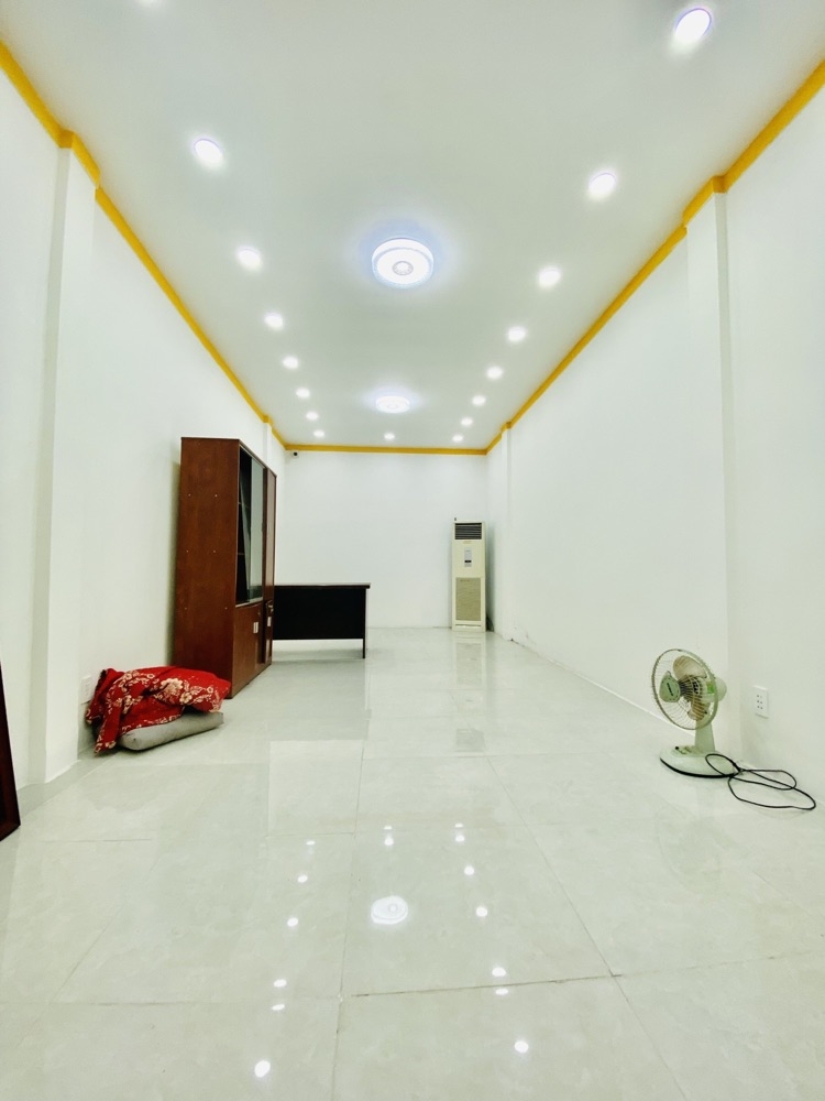 Mua Bán Nhà riêng Đường Lê Hồng Phong 45m2 Giá 17,5 tỷ VND