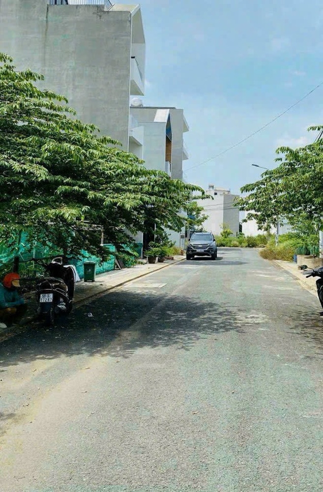 Mua Bán Đất nền Quận 9 50m2 Giá 2,5 tỷ VND