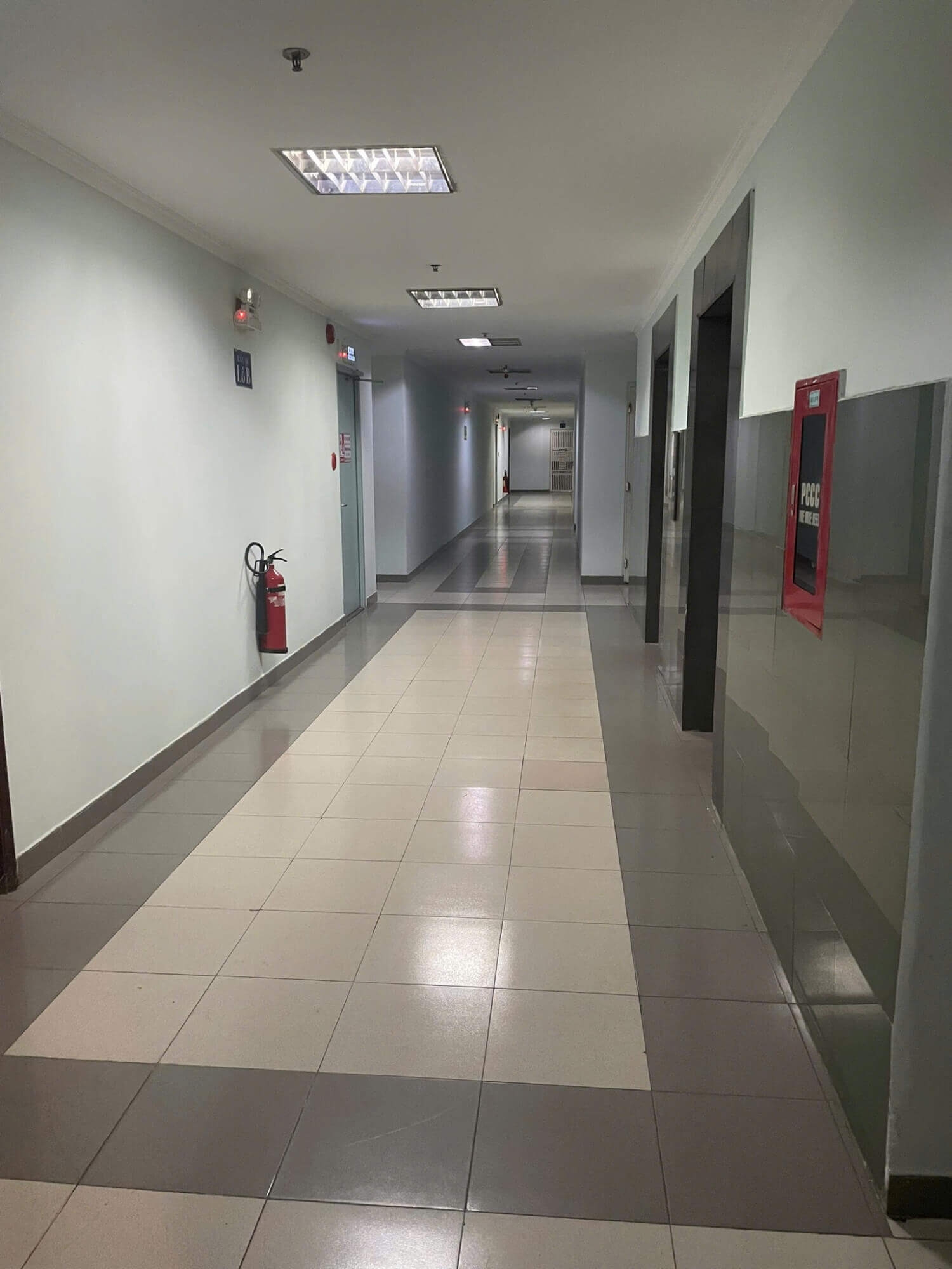 Hành lang chung cư