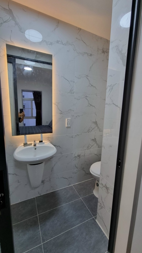 Cho Thuê Căn hộ 2PN Sky Garden 3 74m2 S.xx.15 Giá 12 triệu VND