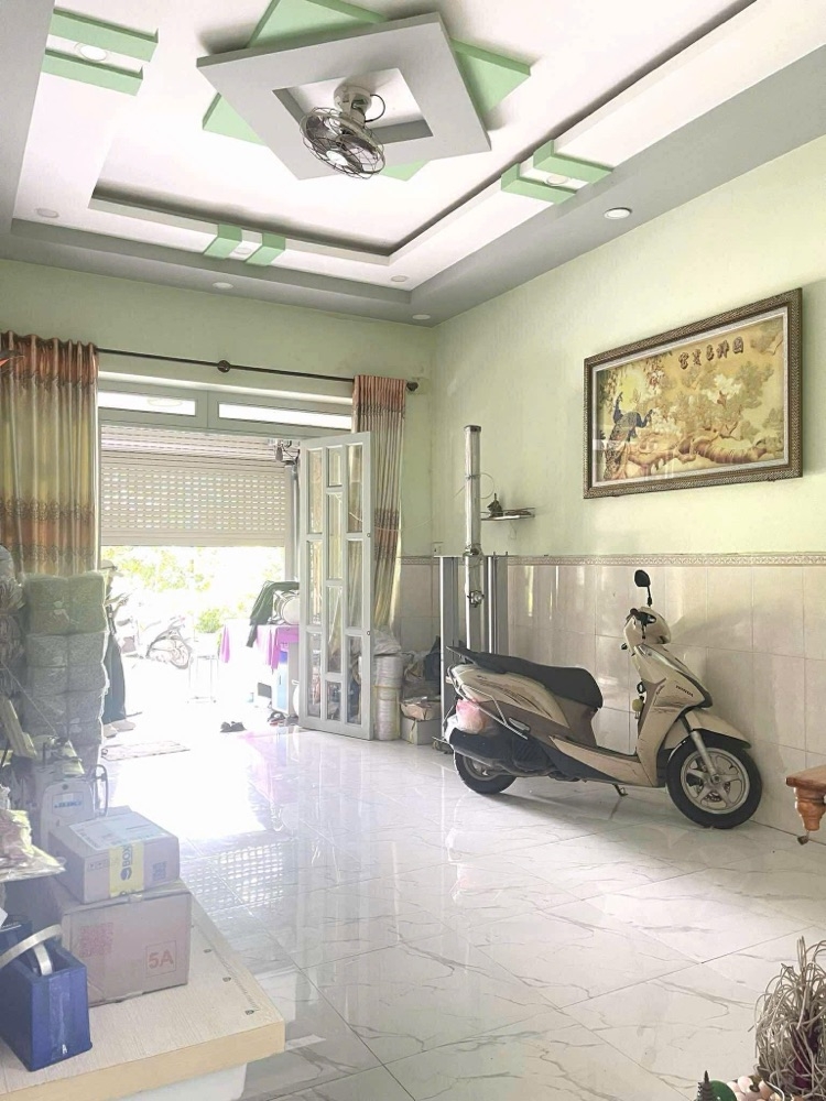 Mua Bán Nhà riêng Huyện Bình Chánh 120m2 Giá 3,98 tỷ VND