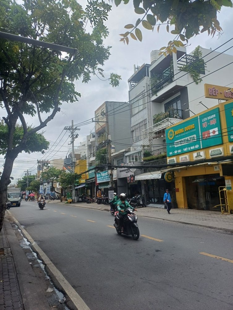Mua Bán Nhà riêng Quận 7 104m2 Giá 6,3 tỷ VND