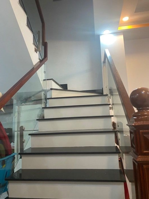 NGAY TRƯỜNG NGUYỄN HỮU THỌ MTKD Đ SỐ GIAO LÂM VĂN BỀN 70M2*4T, CHỈ 10.5 TỶ